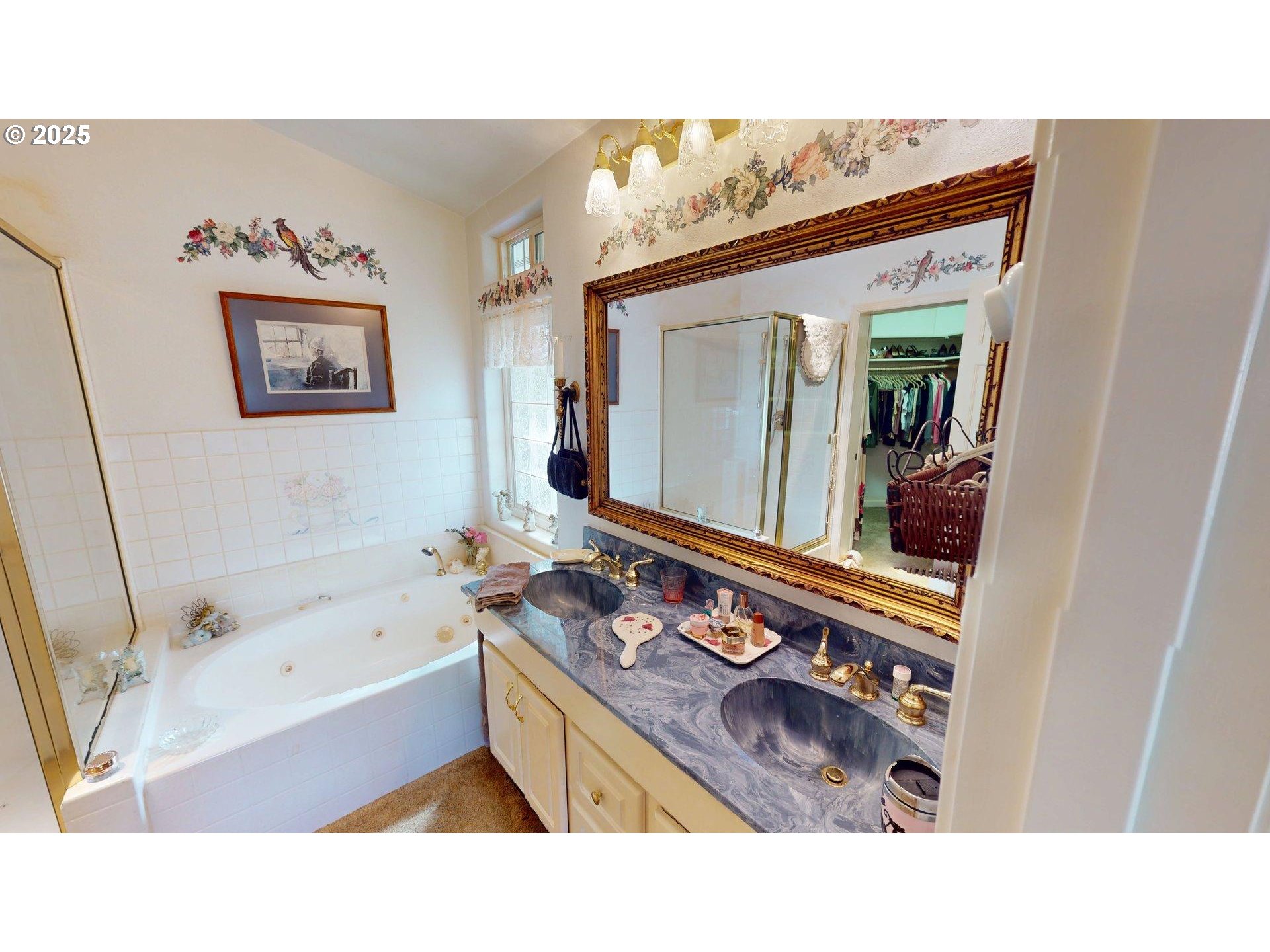 30770 Jacks Landing Gold Beach, OR 97444 - Photo 24 of 48 Owner's Suite Bathroom