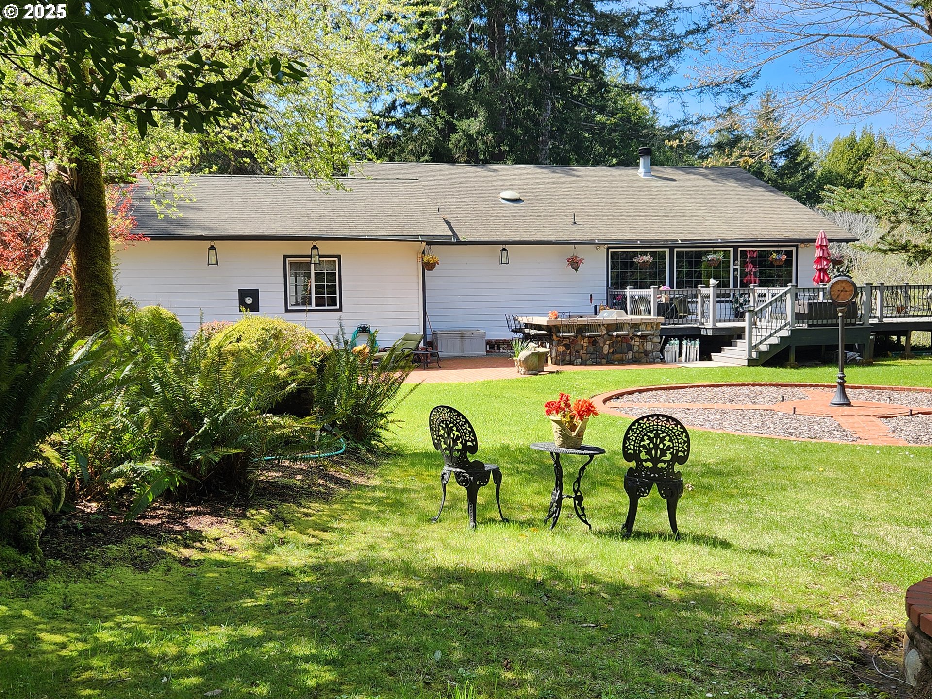 30770 Jacks Landing Gold Beach, OR 97444 - Photo 32 of 48 Yard