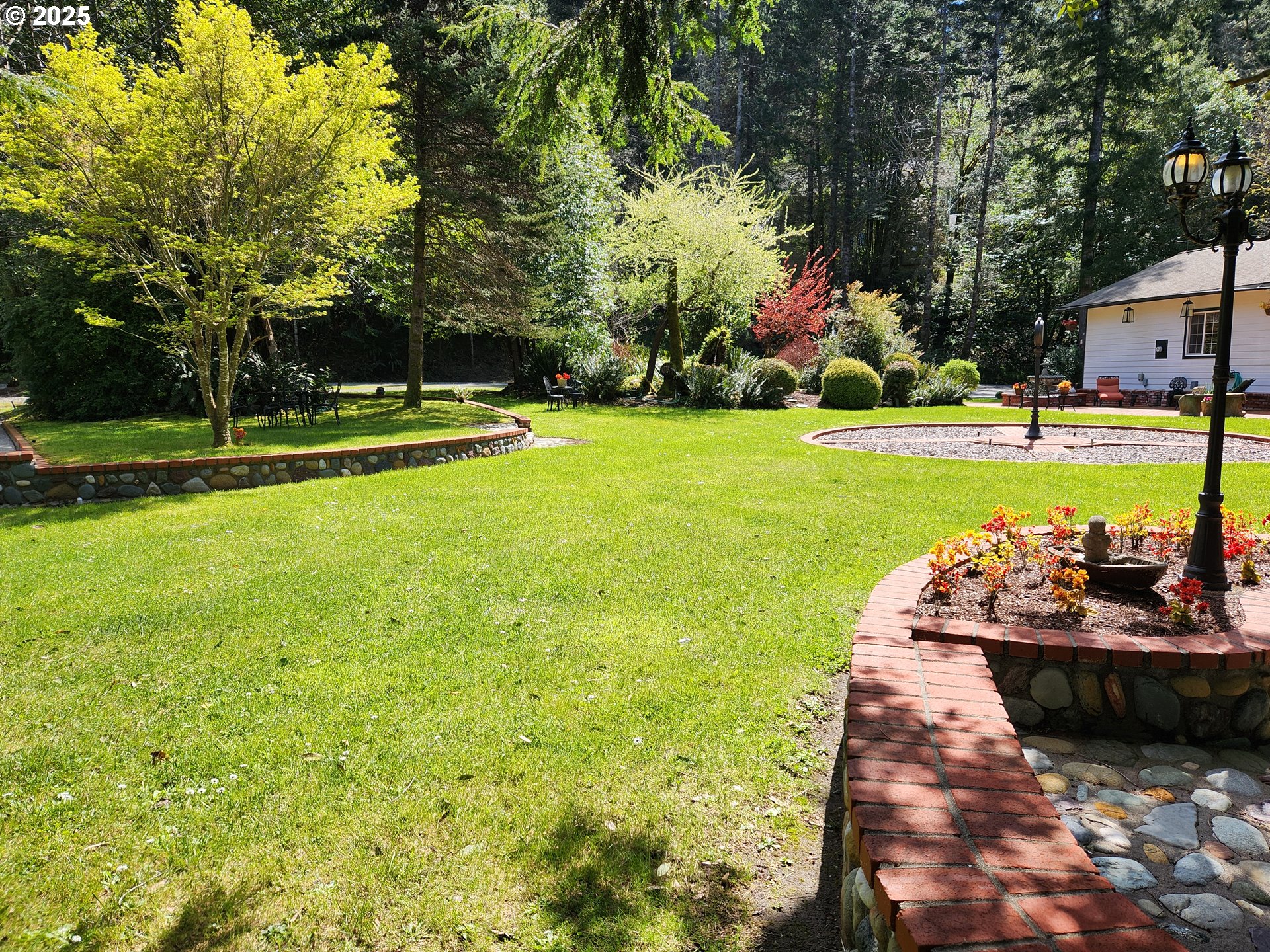 30770 Jacks Landing Gold Beach, OR 97444 - Photo 35 of 48 Yard