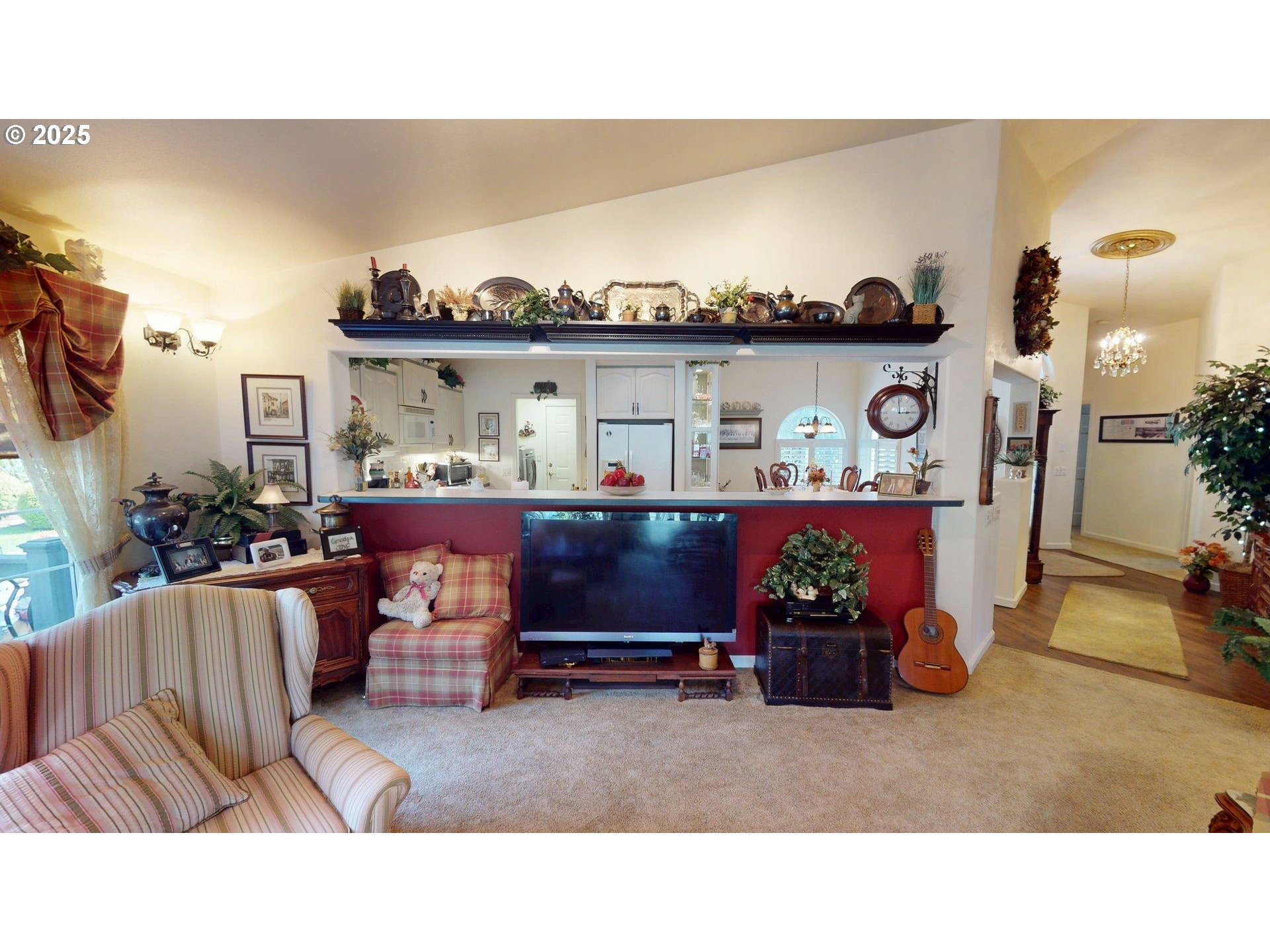 30770 Jacks Landing Gold Beach, OR 97444 - Photo 38 of 48 Living Room