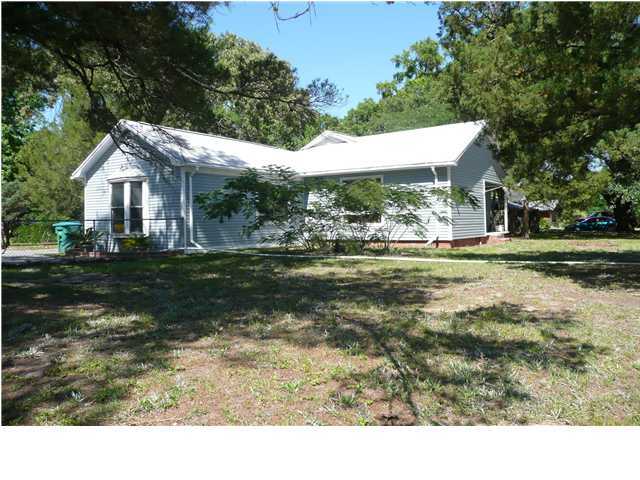 152 Jones Road Crestview, FL 32536 - Photo 2 of 6 Gallery Image 2
