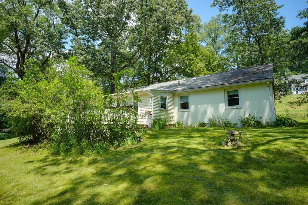 355 Maynard Road Sudbury, MA 01776 - Photo 17 of 30 Gallery Image 17