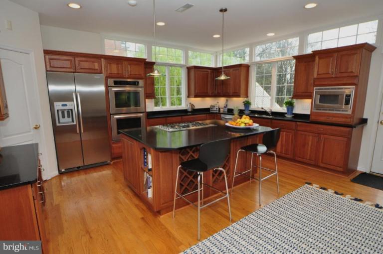 1835 Beulah Road Vienna, VA 22182 - Photo 4 of 30 Kitchen #2