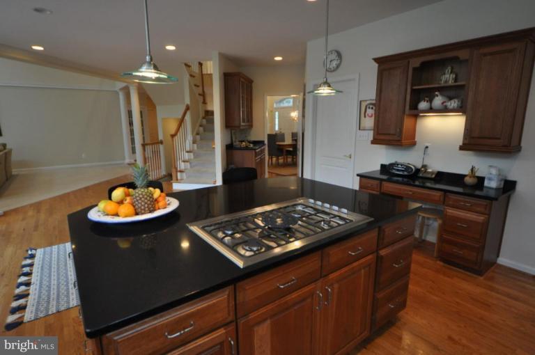 1835 Beulah Road Vienna, VA 22182 - Photo 5 of 30 Kitchen #3
