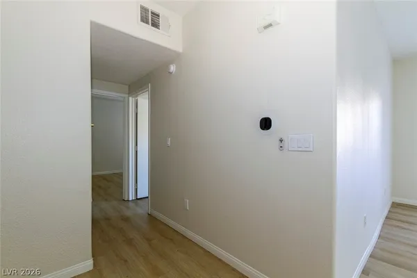 $1,350 | 8250 North Grand Canyon Drive, Unit 1070, Las Vegas, NV 89166