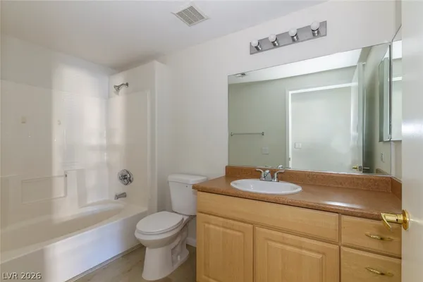 $1,350 | 8250 North Grand Canyon Drive, Unit 1070, Las Vegas, NV 89166