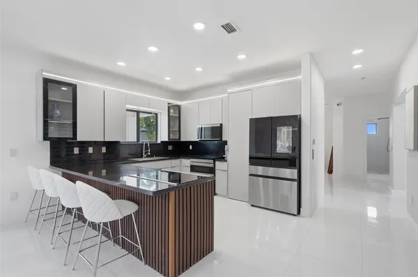 $980,000 | 4429 Southwest 165th Court, Miami, FL 33185