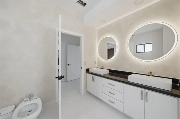 $980,000 | 4429 Southwest 165th Court, Miami, FL 33185