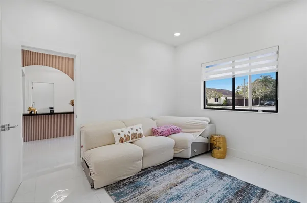 $980,000 | 4429 Southwest 165th Court, Miami, FL 33185