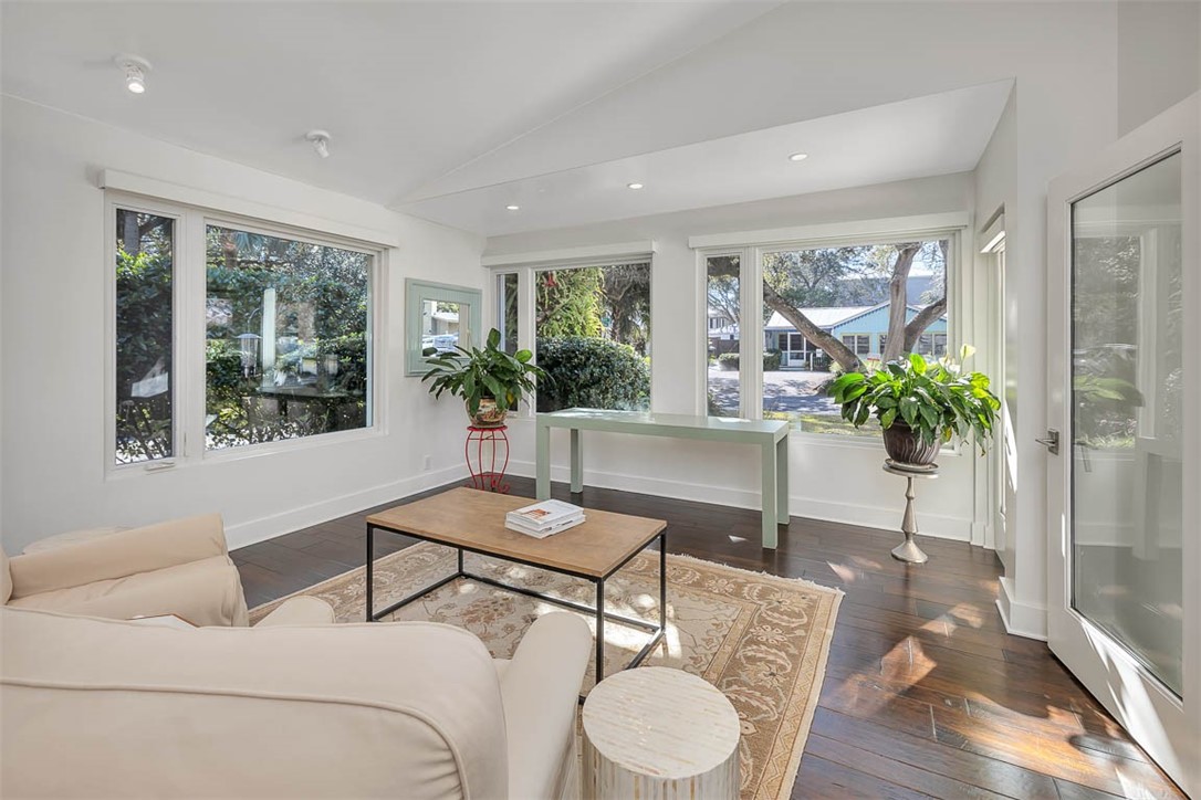 4218 5th Street St. Simons Island, GA 31522 - Photo 19 of 72