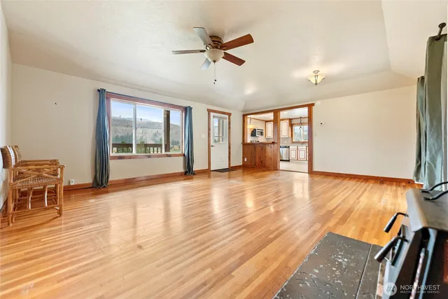 $529,000 | 245 Twisp Carlton Road, Carlton, WA 98814