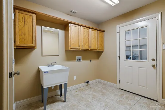 $469,000 | 340 West Estero Drive, Weslaco, TX 78596