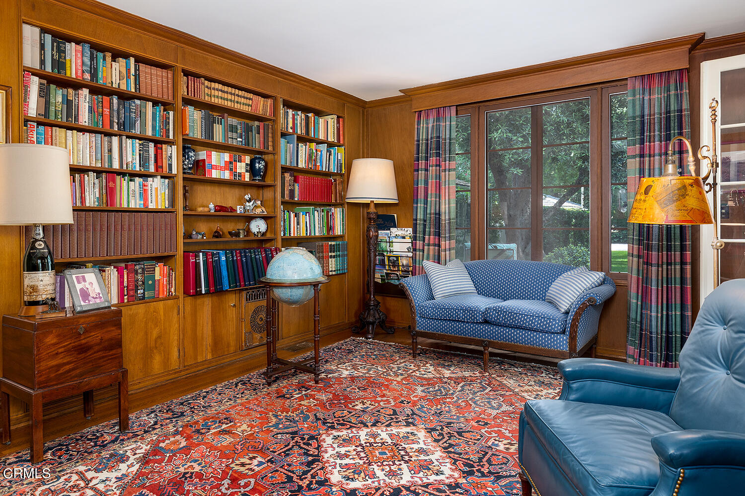 658 Chaucer Road San Marino, CA 91108 - Photo 13 of 39 a living room with furniture a rug and a bookshelf