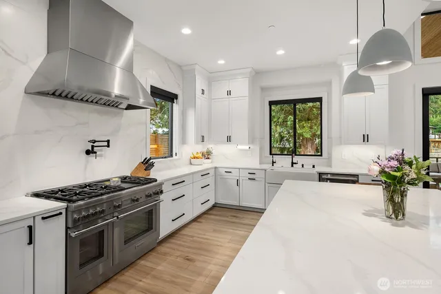 $2,995,000 | 16902 141st Place Northeast, Woodinville, WA 98072