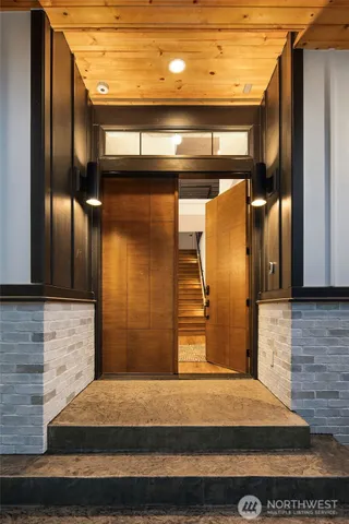 $2,995,000 | 16902 141st Place Northeast, Woodinville, WA 98072