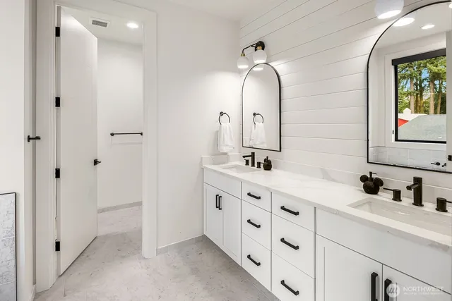 $2,995,000 | 16902 141st Place Northeast, Woodinville, WA 98072