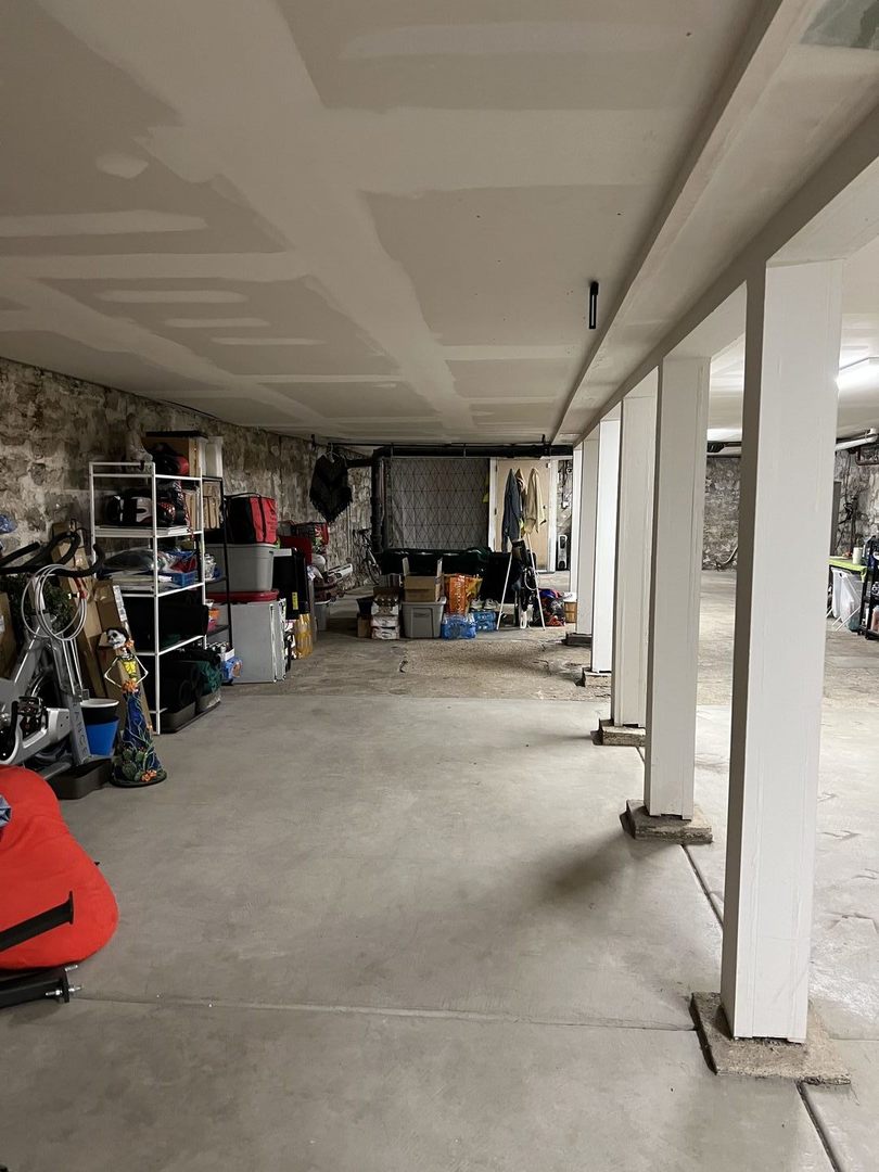 965 West 18th Street Chicago, IL 60608 - Photo 30 of 38