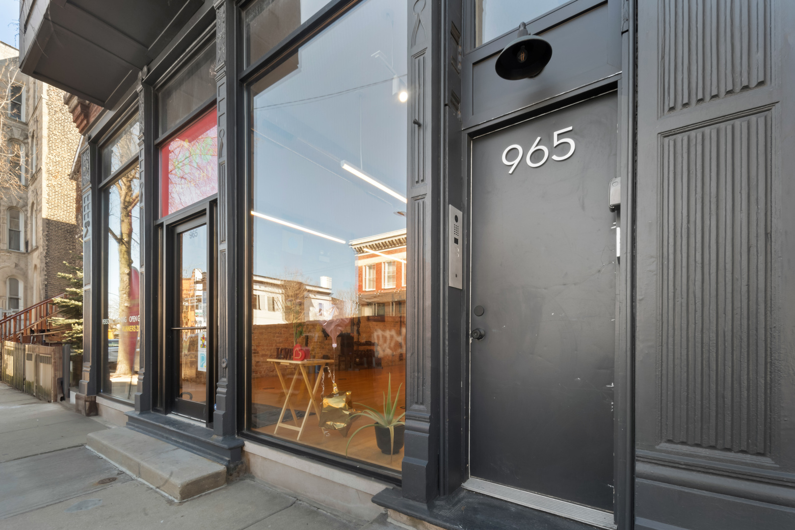 965 West 18th Street Chicago, IL 60608 - Photo 3 of 38