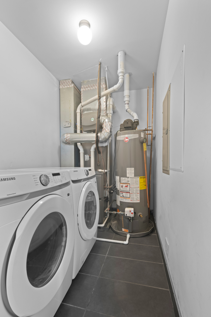 965 West 18th Street Chicago, IL 60608 - Photo 31 of 38