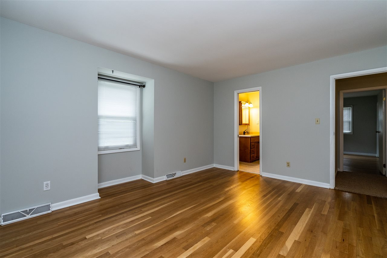 4831 Latimer Road Raleigh, NC 27609 - Photo 14 of 22 Photo 14