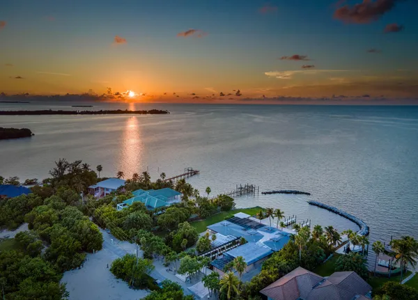 $6,950,000 | 57121 Morton Street, Marathon, FL 33050
