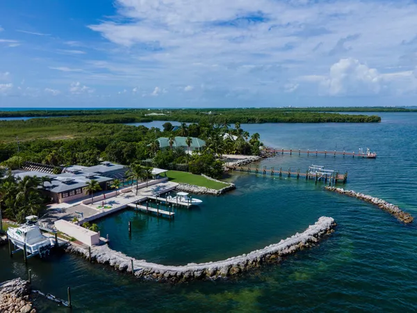 $6,950,000 | 57121 Morton Street, Marathon, FL 33050