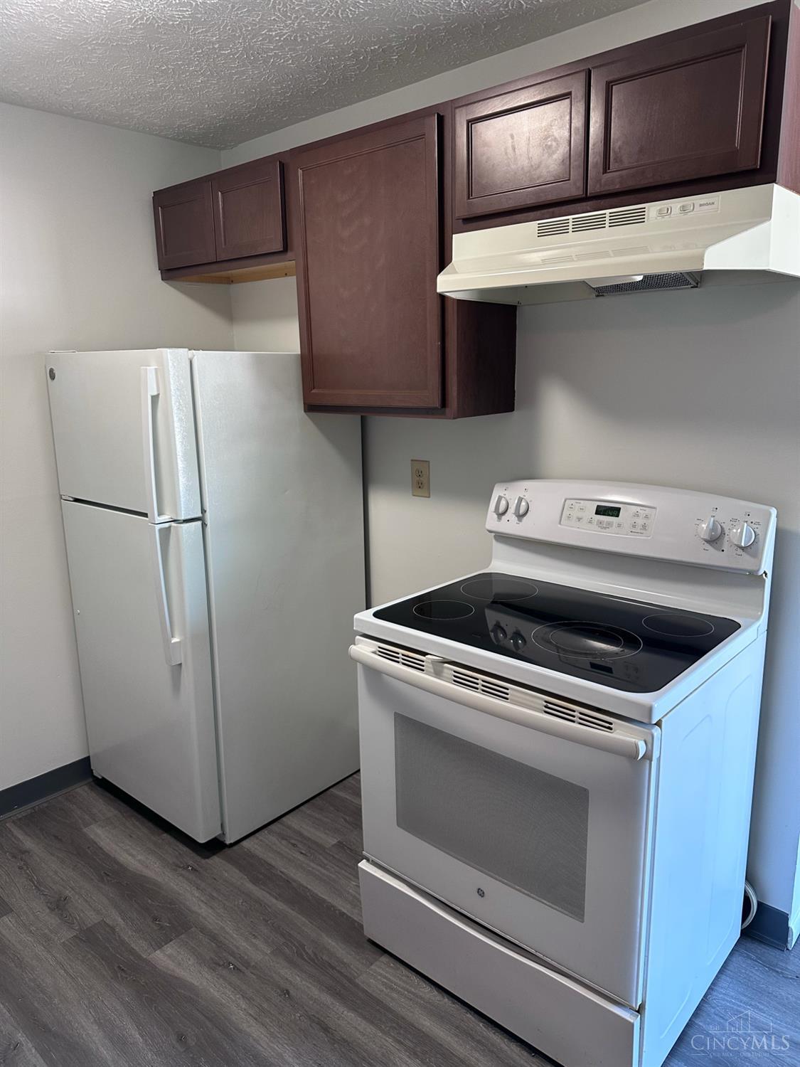 6611 Hearne Road, Unit 101 Cincinnati, OH 45248 - Photo 8 of 16