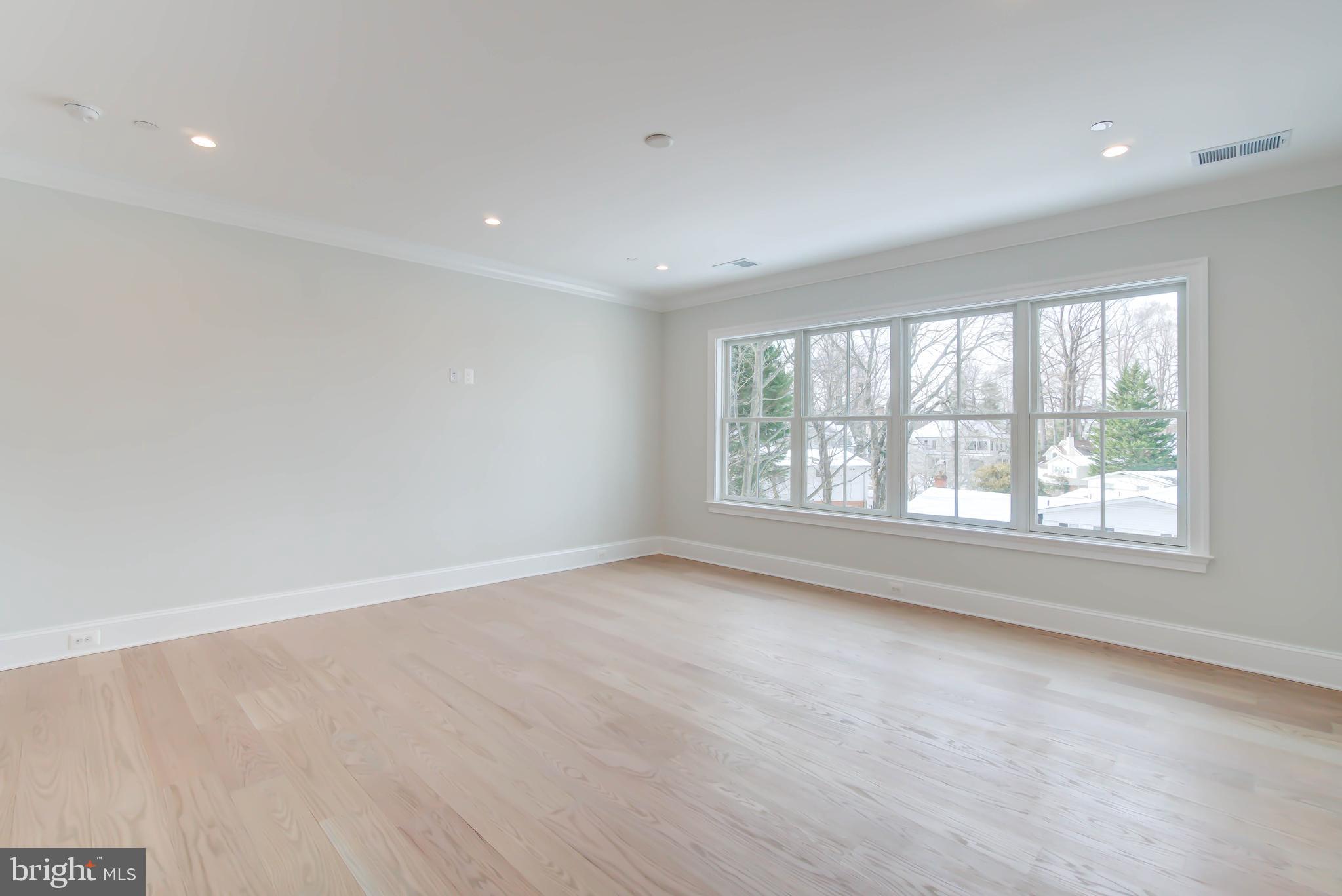 7408 Pyle Road Bethesda, MD 20817 - Photo 40 of 81 an empty room with a window
