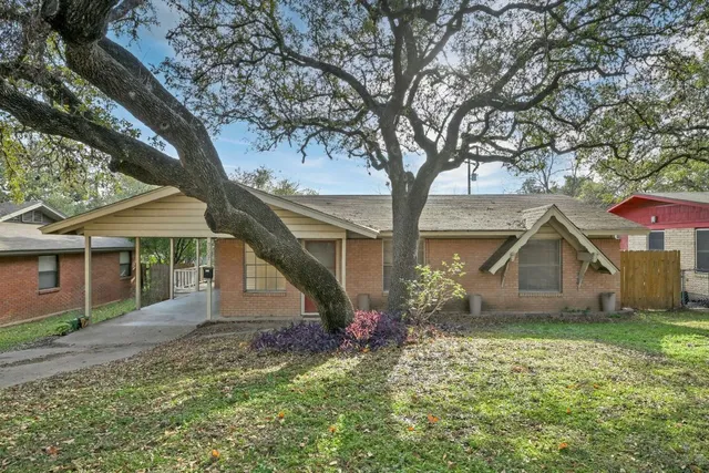 $2,595 | 3007 Kinney Avenue, Austin, TX 78704