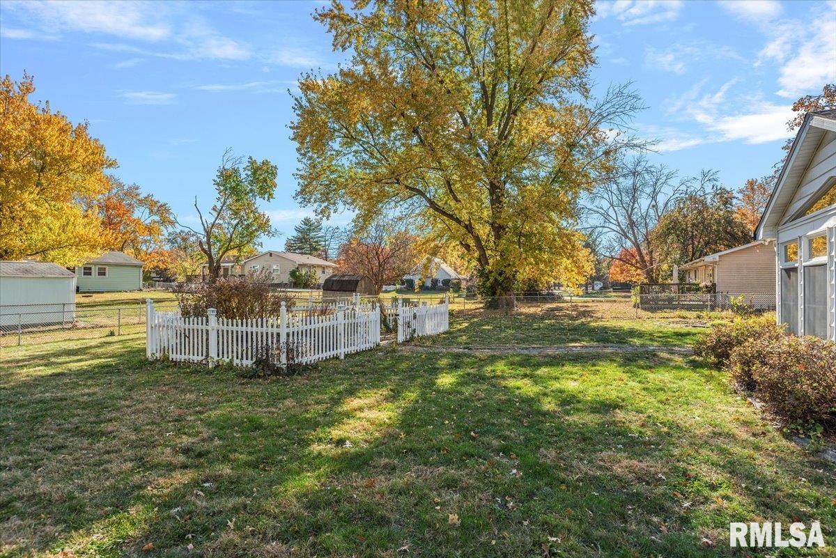 3108 Rutgers Drive Springfield, IL 62704 - Photo 38 of 42