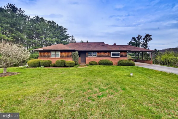 $425,000 | 922 Gahle Road, Westminster, MD 21157