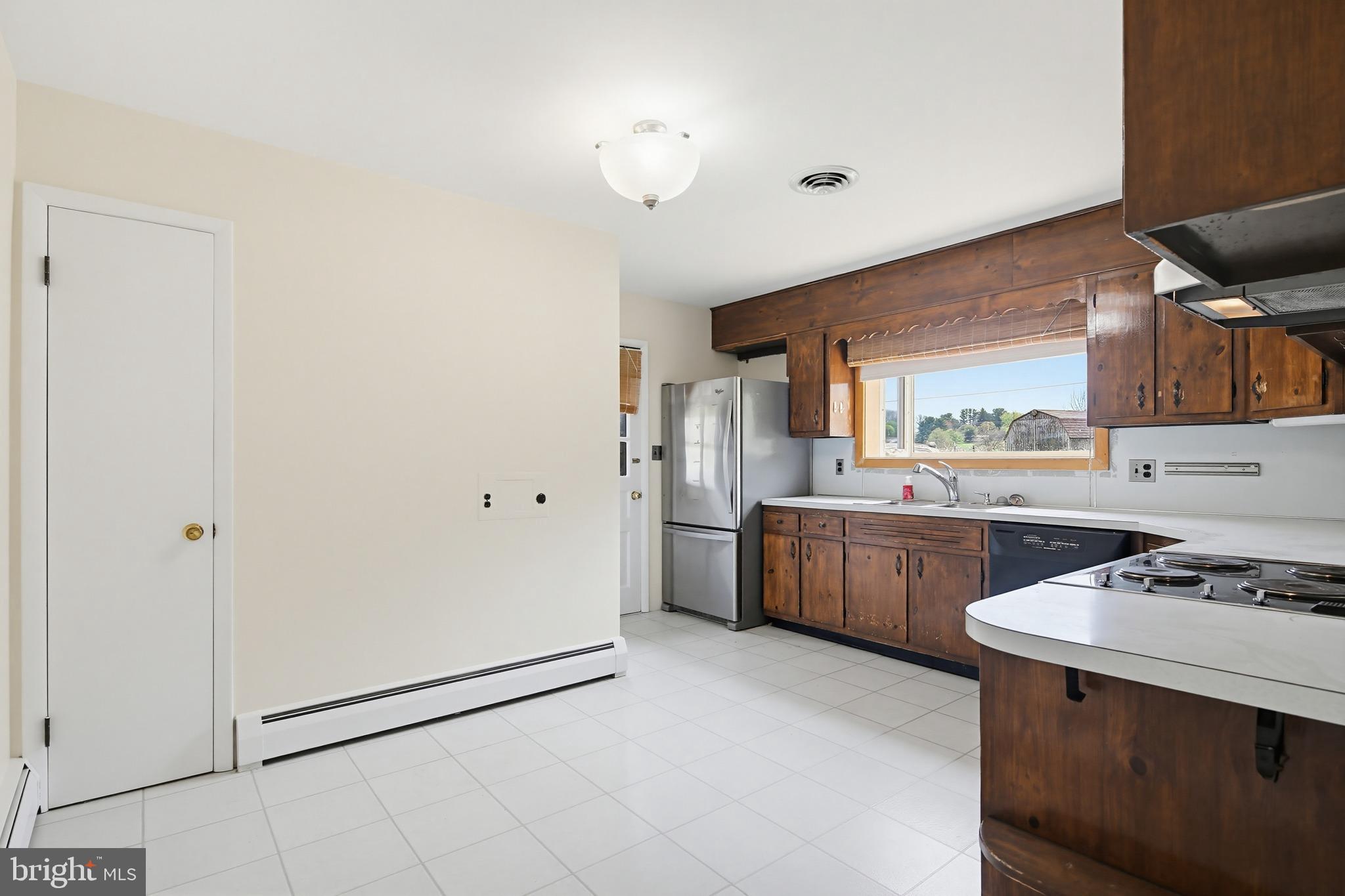 922 Gahle Road Westminster, MD 21157 - Photo 17 of 39