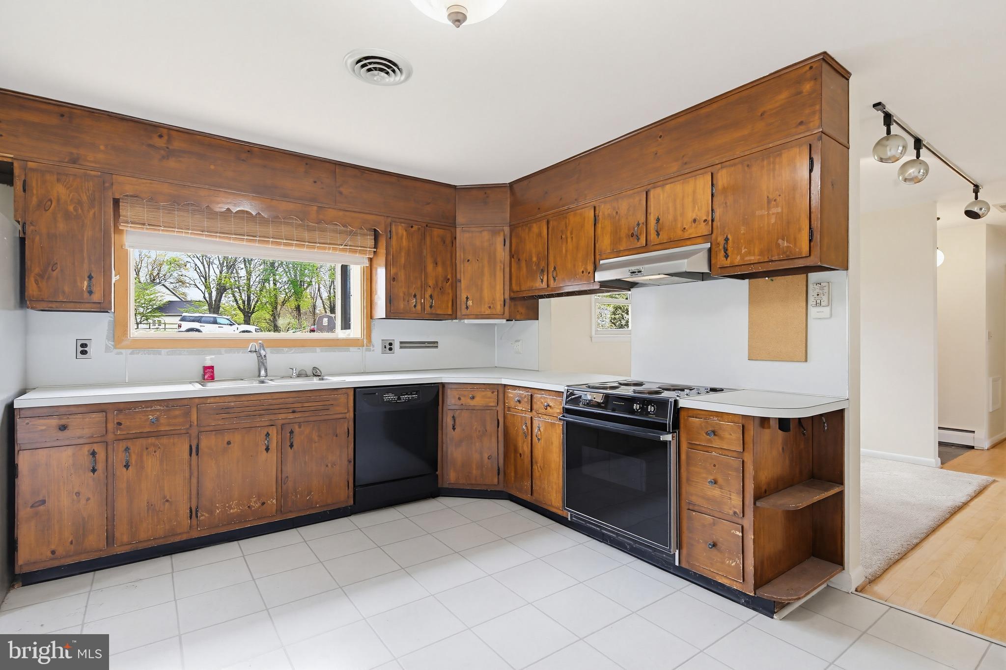 922 Gahle Road Westminster, MD 21157 - Photo 20 of 39