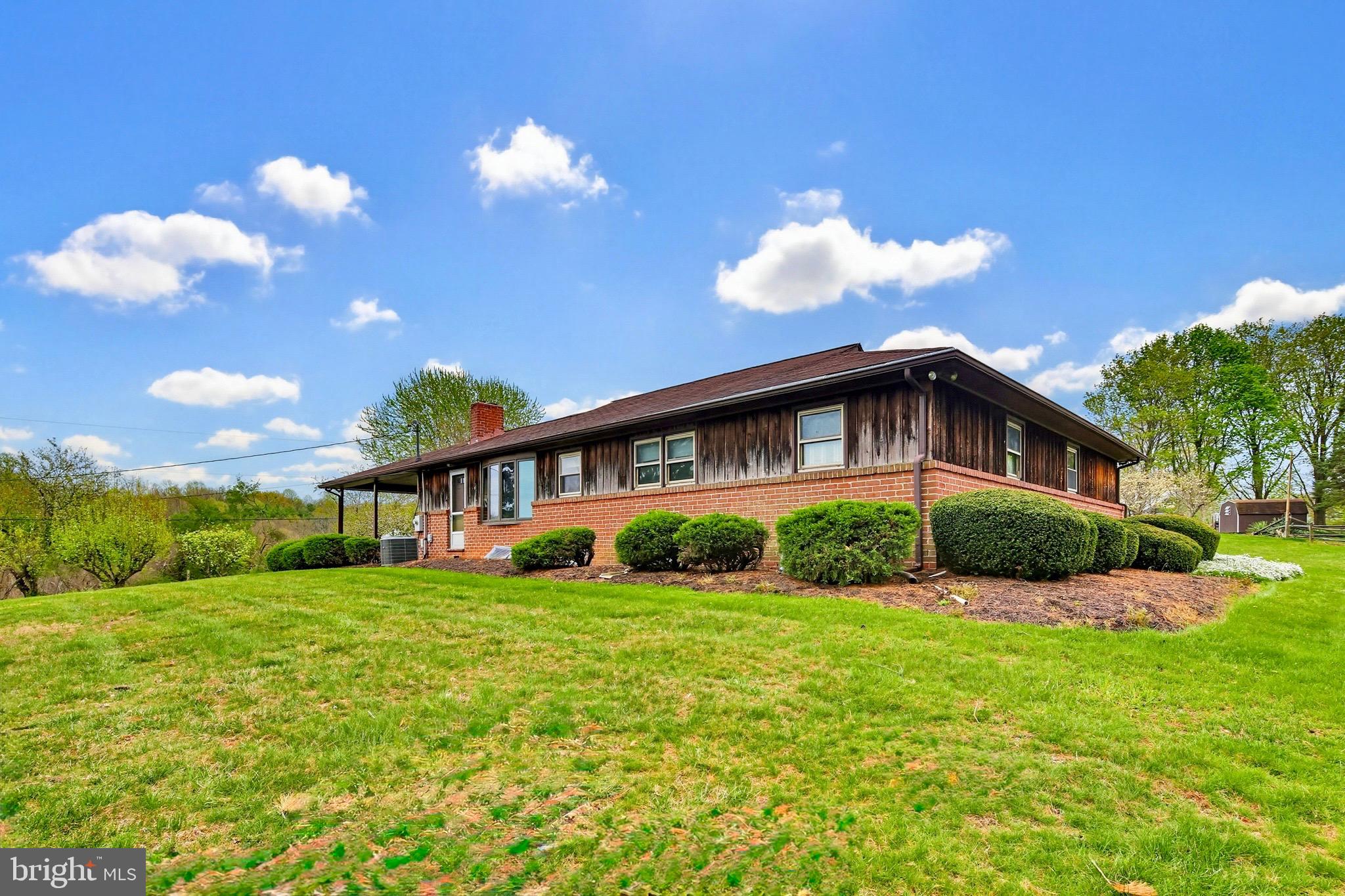 922 Gahle Road Westminster, MD 21157 - Photo 5 of 39