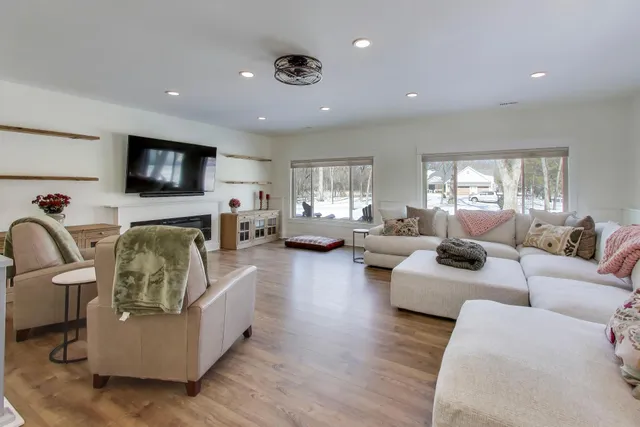 $745,000 | 2403 Quiet Lane, Delavan, WI 53115