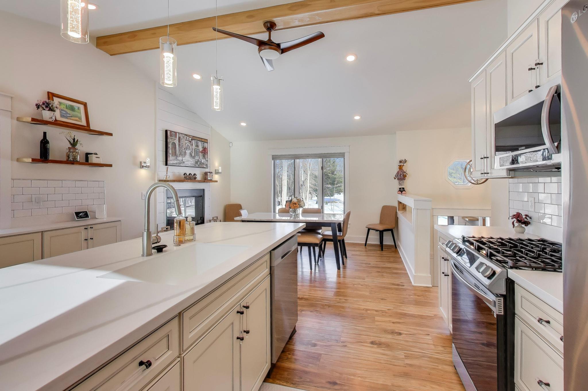 2403 Quiet Lane Delavan, WI 53115 - Photo 8 of 36 Kitchen