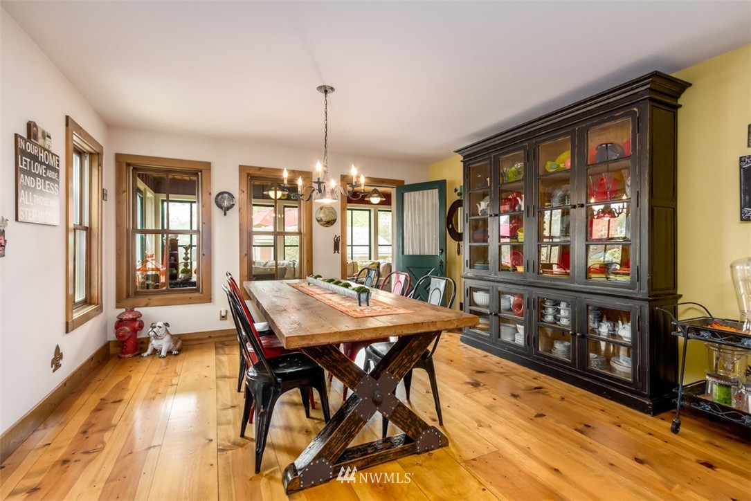 12600 Miller Road Northeast Bainbridge Island, WA 98110 - Photo 14 of 25 Gallery Image 14