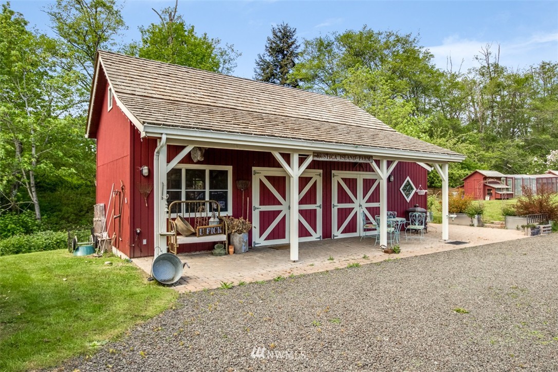 12600 Miller Road Northeast Bainbridge Island, WA 98110 - Photo 24 of 25 Gallery Image 24