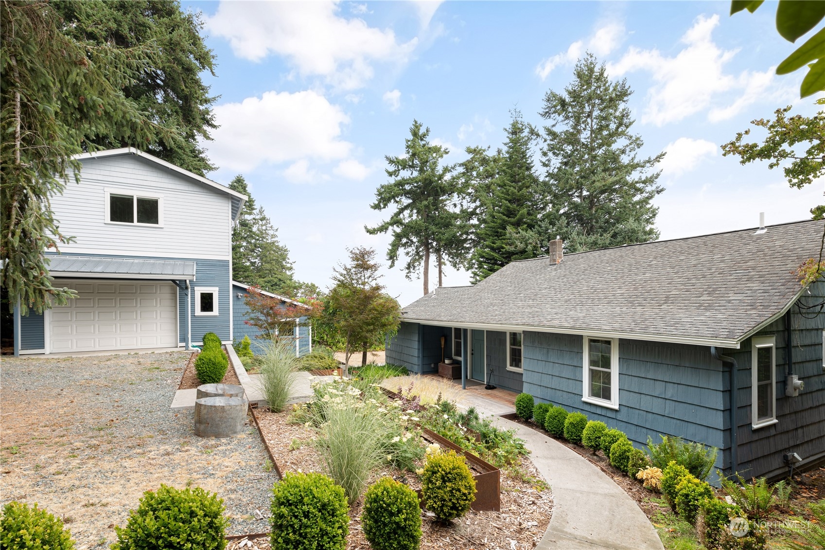 1749 North Bluff Road Greenbank, WA 98253 - Photo 2 of 39 Gallery Image 2