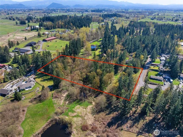 $499,990 | 41298 214th Avenue Southeast, Enumclaw, WA 98022