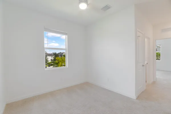 $3,400 | 8618 Via Mar Lake, Lake Worth, FL 33467