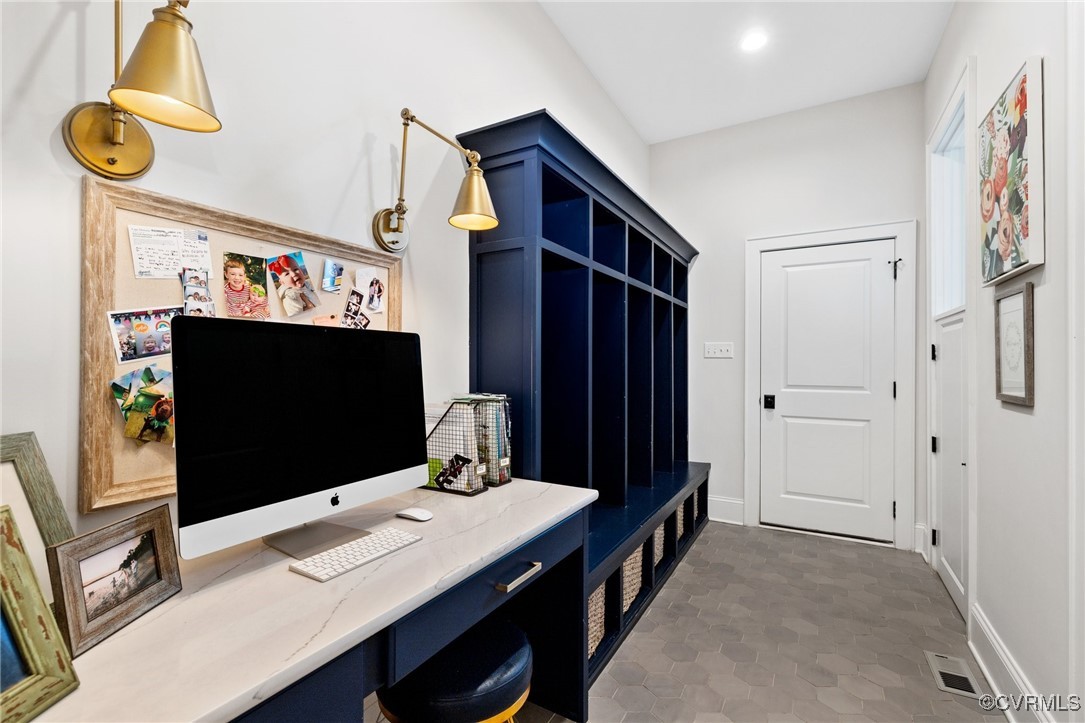 16143 Old Castle Road Midlothian, VA 23112 - Photo 21 of 50 Mudroom w Built In Desk with Quartz Countertop, 5