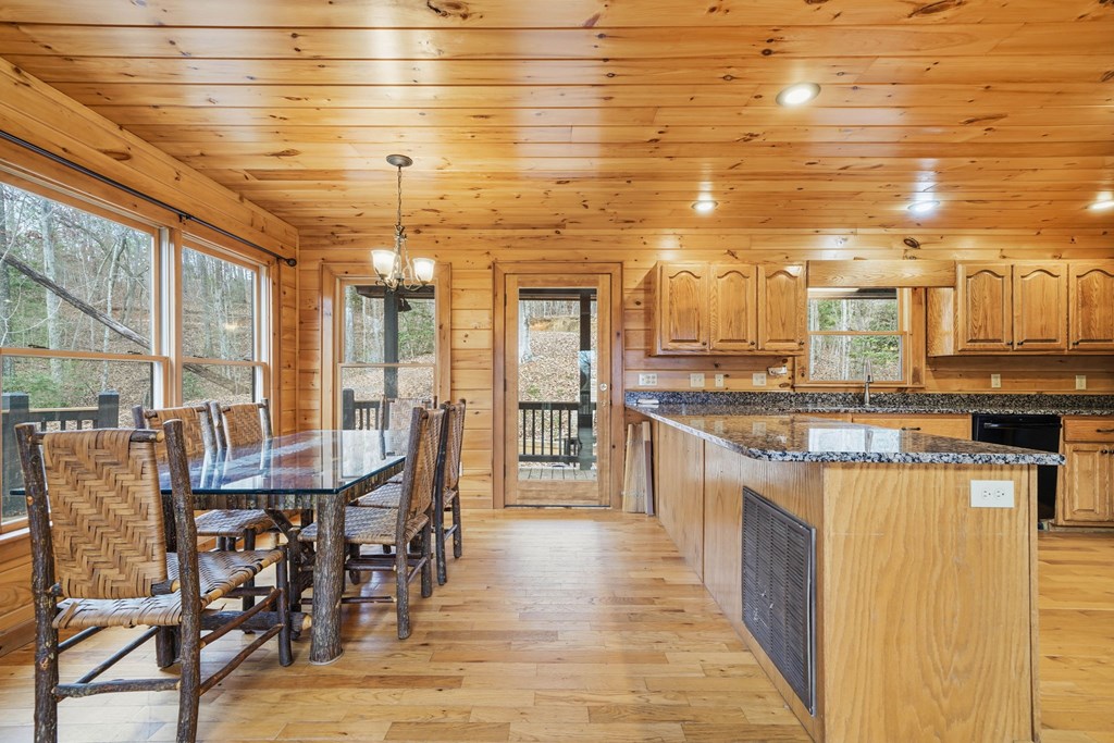648 Stuart Mountain Road Mineral Bluff, GA 30559 - Photo 15 of 38
