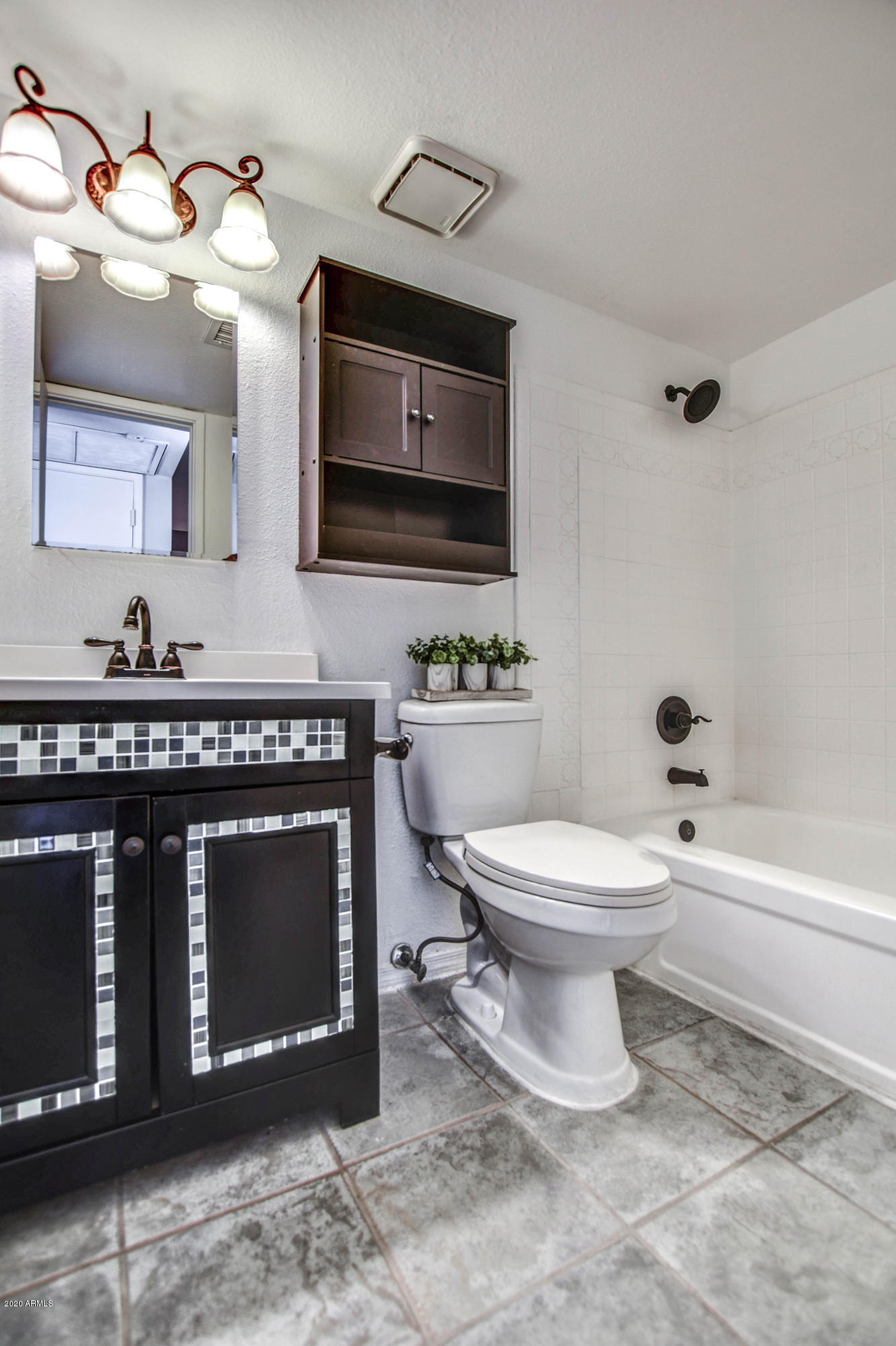 3807 West Bloomfield Road Phoenix, AZ 85029 - Photo 18 of 22 BATH 1
