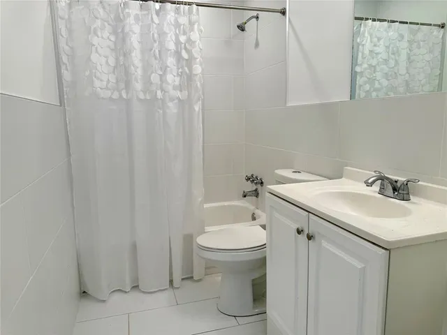 $3,100 | 1241 Southeast 3rd Court, Unit B, Deerfield Beach, FL 33441