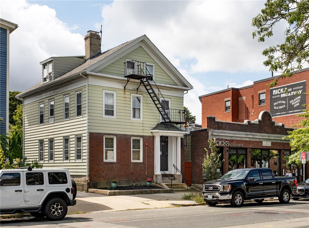 498 Broadway Providence, RI 02909 - Photo 11 of 21