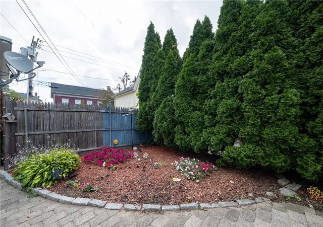 $750,000 | 498 Broadway, Providence, RI 02909