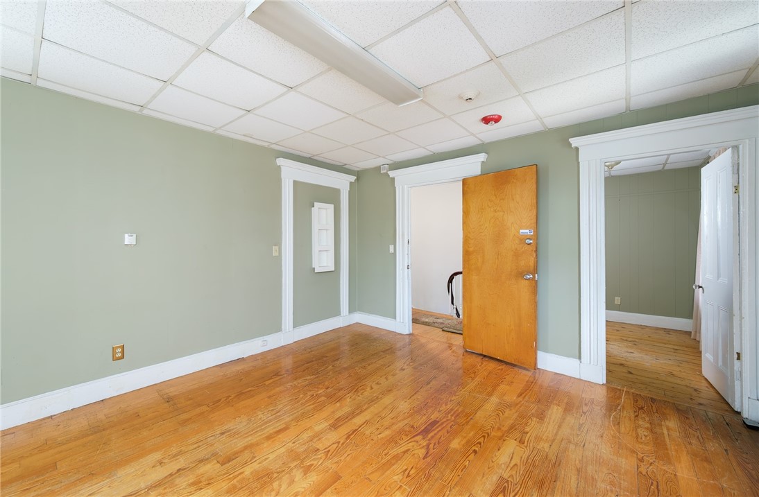 498 Broadway Providence, RI 02909 - Photo 17 of 21 2ND FL OFFICE OR ADD TO APT