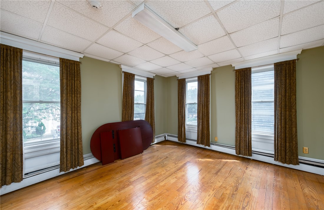 498 Broadway Providence, RI 02909 - Photo 18 of 21
