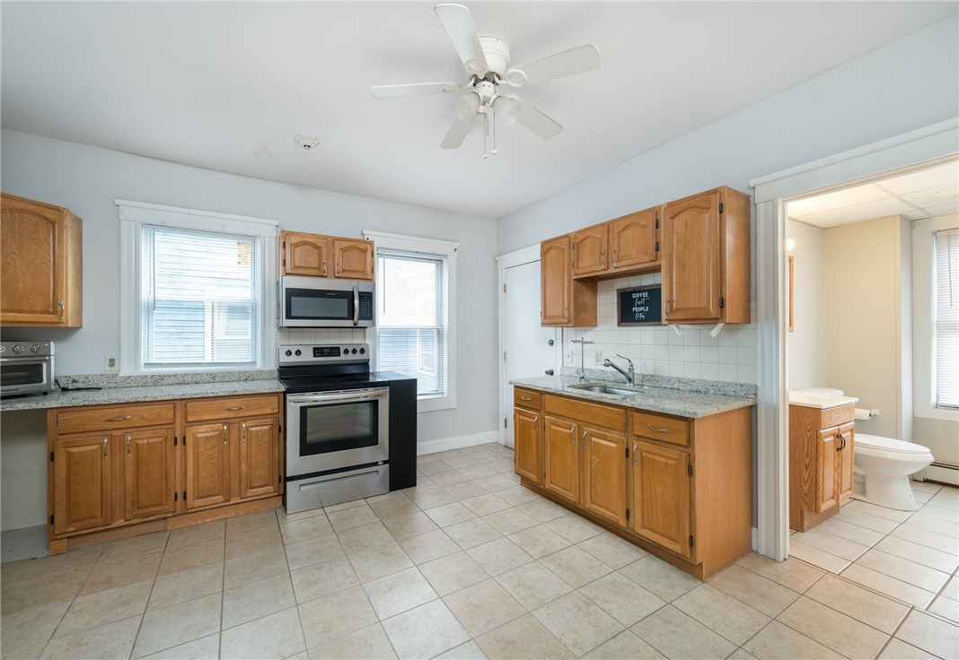 498 Broadway Providence, RI 02909 - Photo 5 of 21 2ND FLOOR